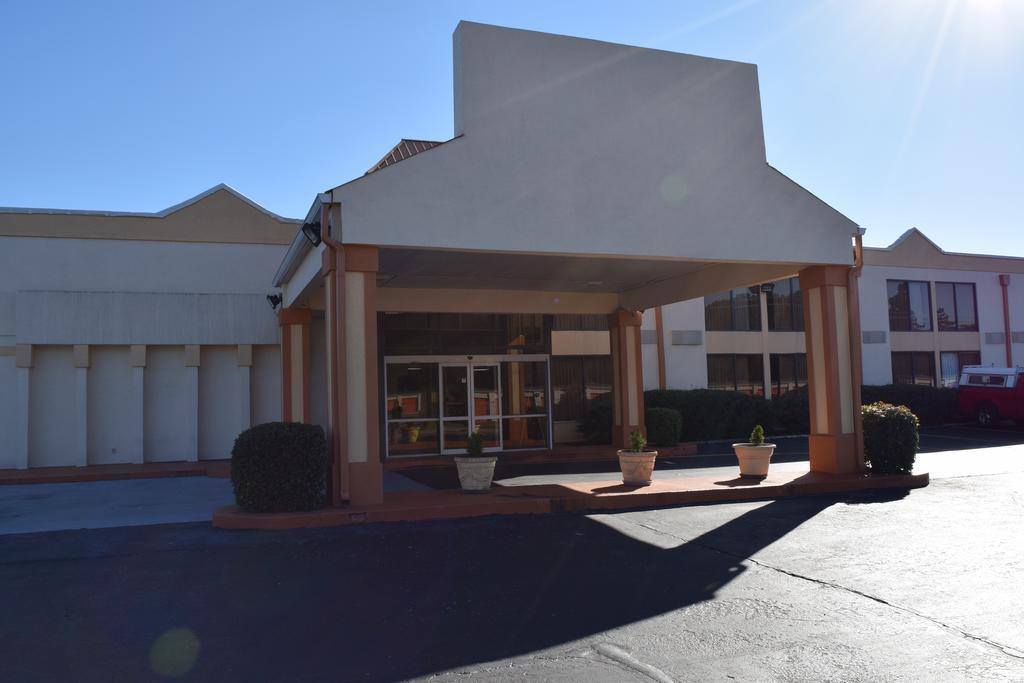 Rodeway Inn Stone Mountain Tucker Ngoại thất bức ảnh