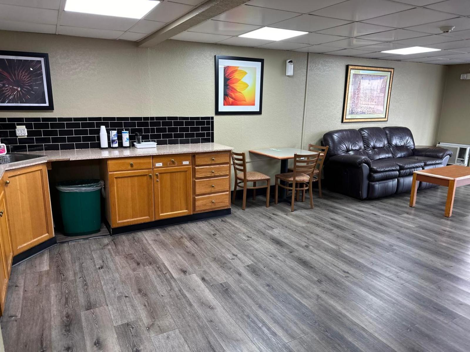 Rodeway Inn Stone Mountain Tucker Ngoại thất bức ảnh