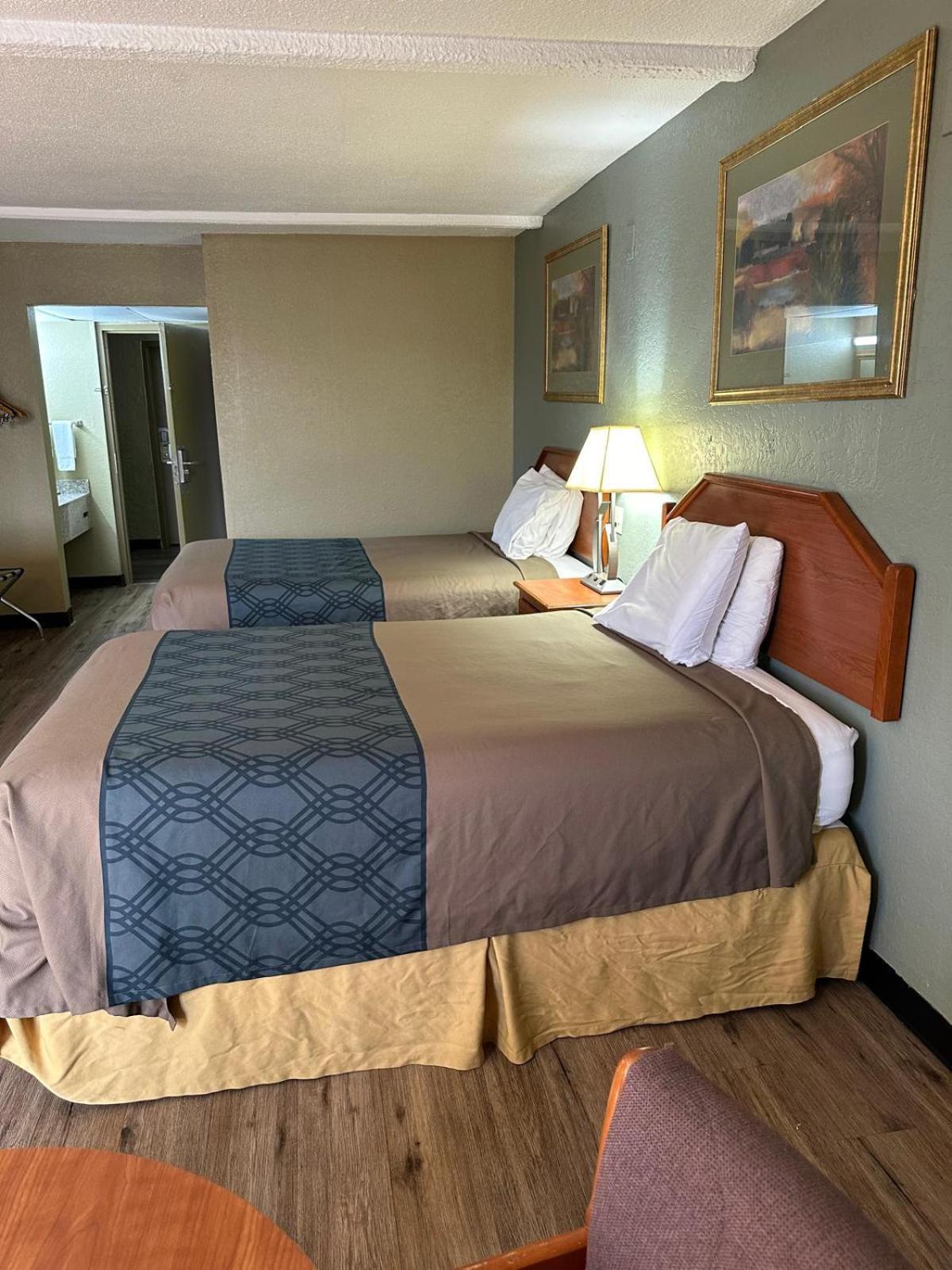 Rodeway Inn Stone Mountain Tucker Ngoại thất bức ảnh
