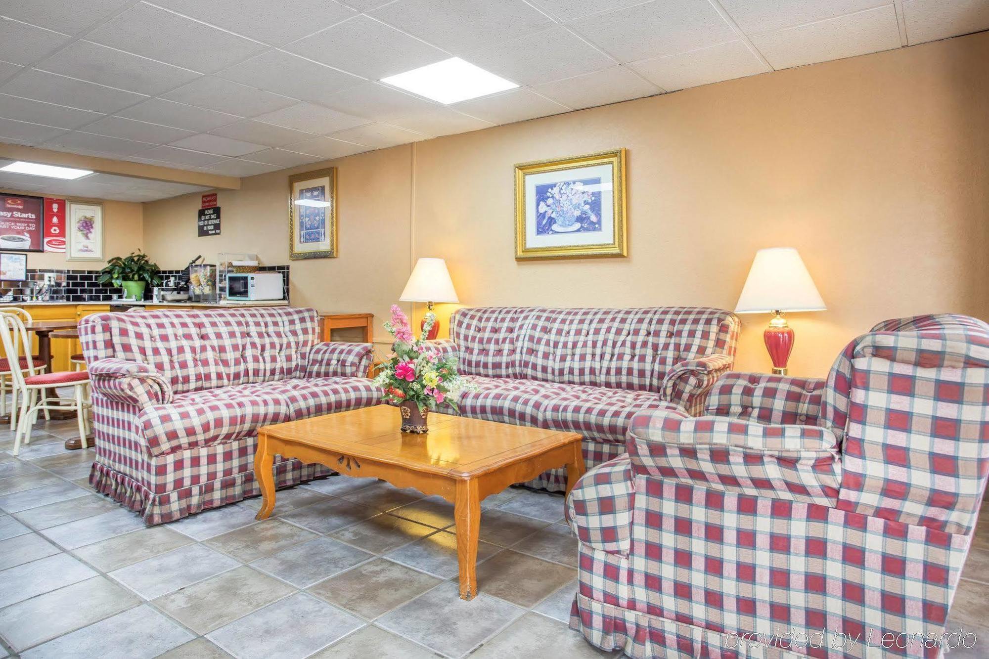 Rodeway Inn Stone Mountain Tucker Ngoại thất bức ảnh