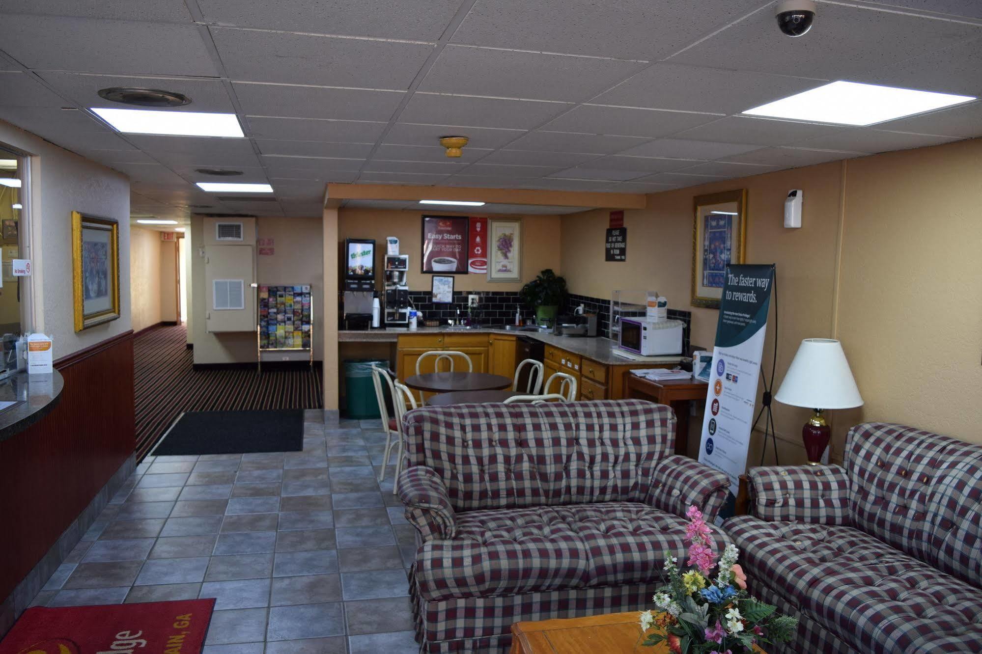Rodeway Inn Stone Mountain Tucker Ngoại thất bức ảnh